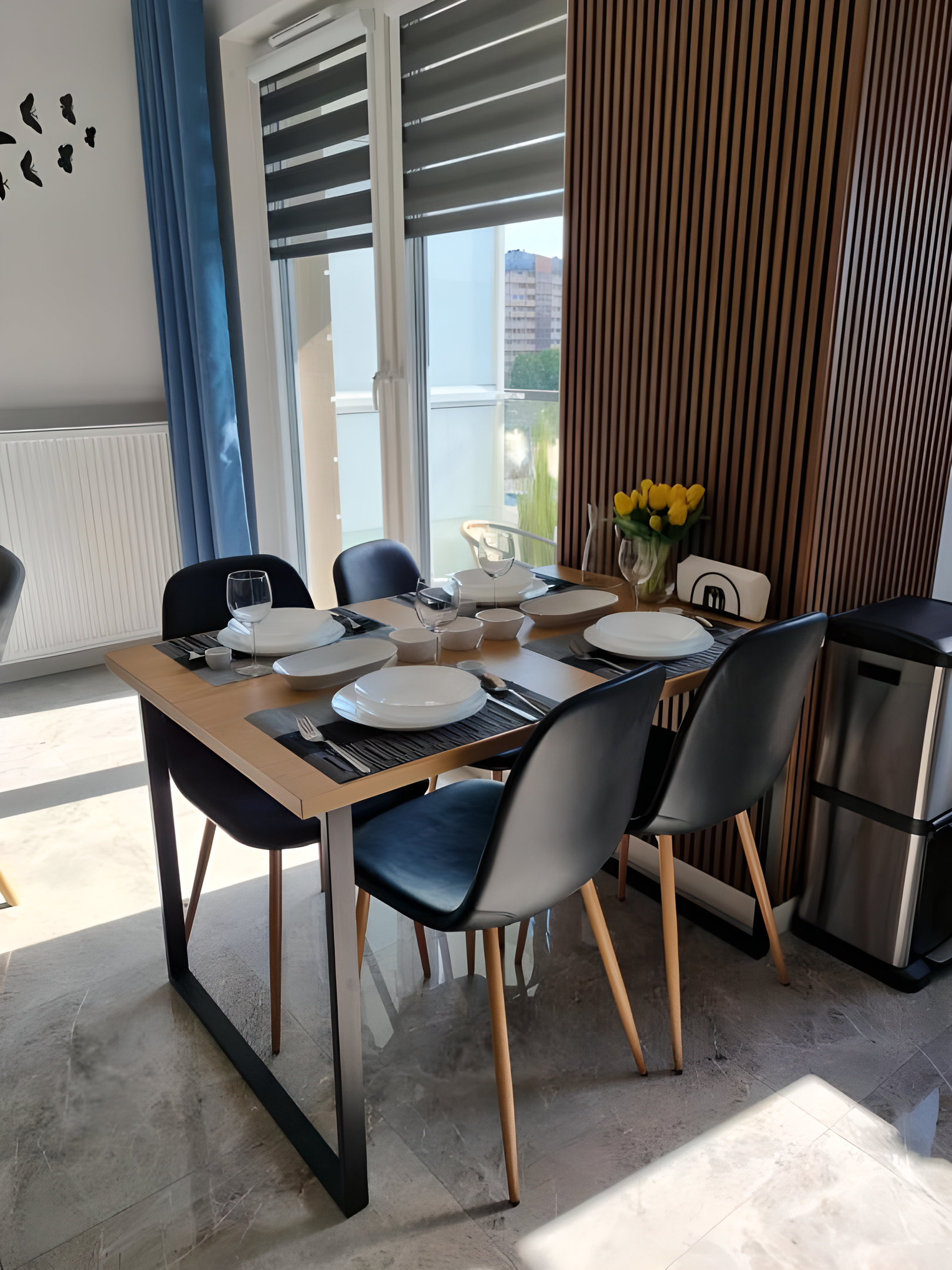 dining-area-morning-sunshine